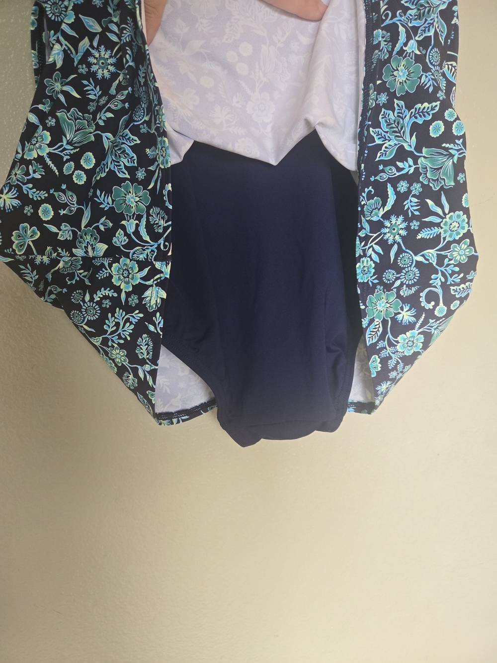 Lands' End NWOT Swimsuit, Bathing Suit, Swim Dress, Floral, Paisley, Size 10 - Picture 5 of 9